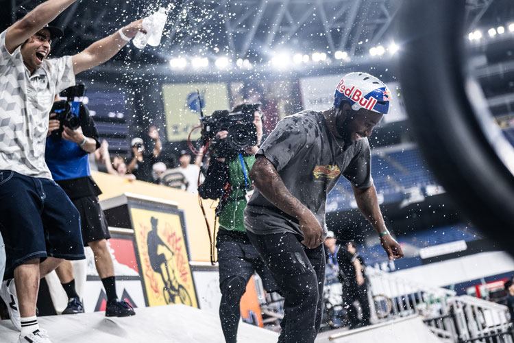 BMX Street Osaka 2025 Finisher celebrates with champagne
