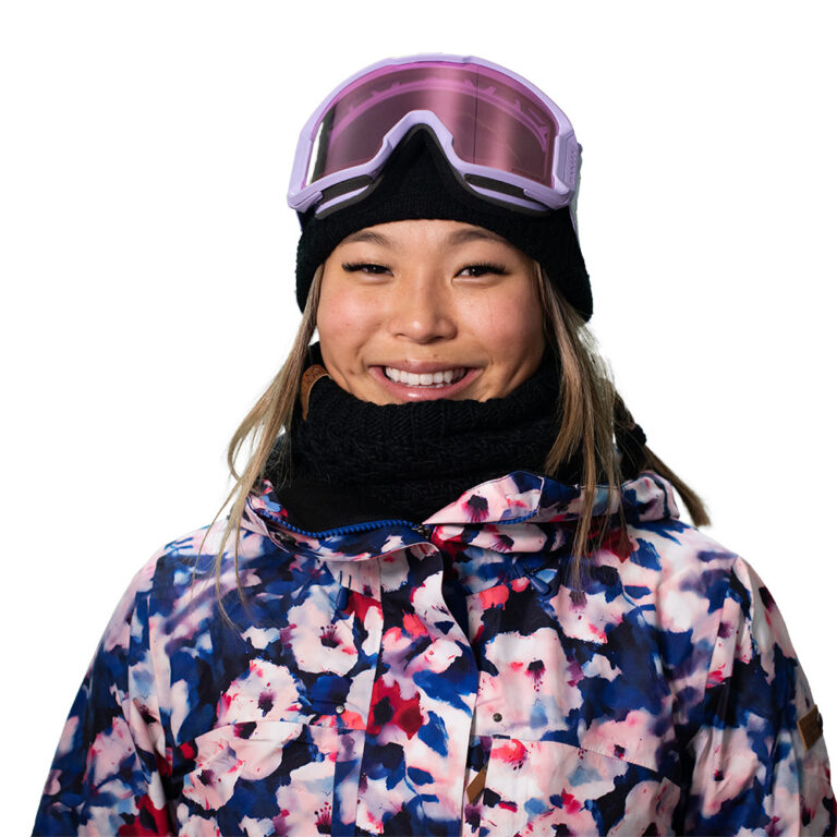 Chloe Kim headshot