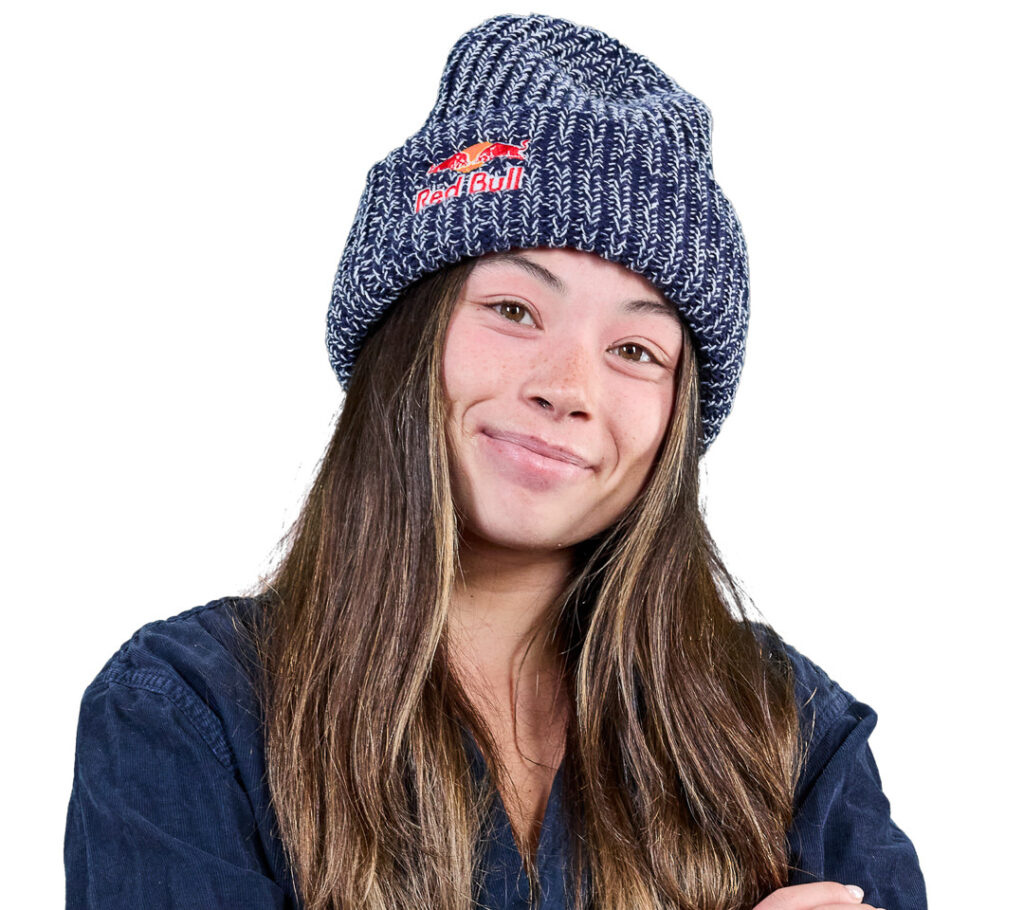 Hailey Langland headshot