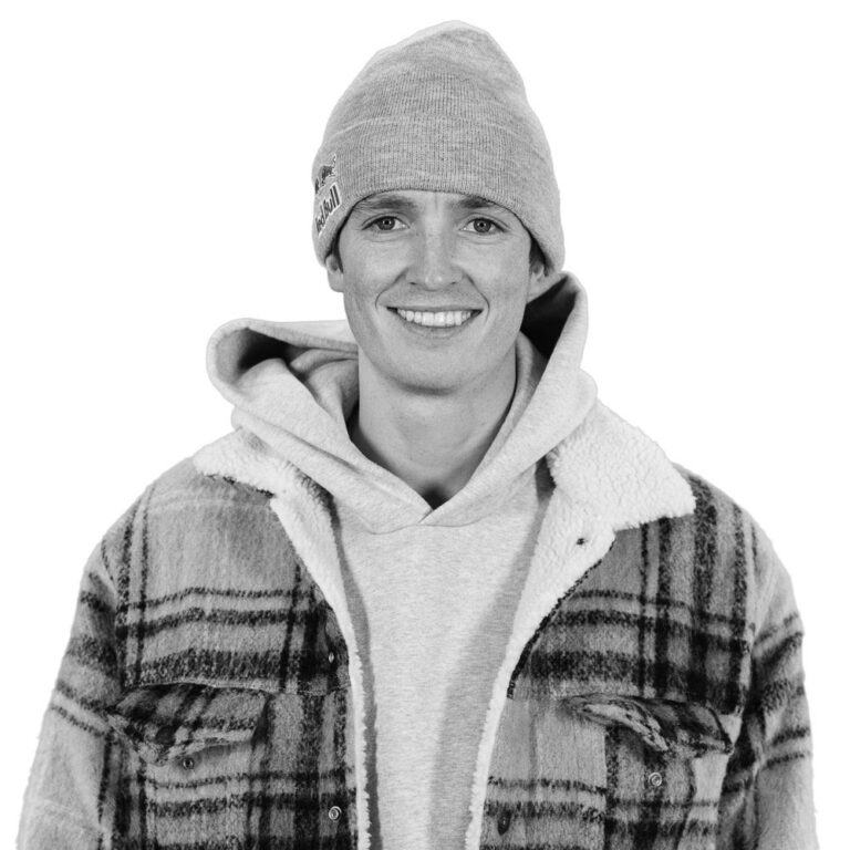 Scotty James headshot