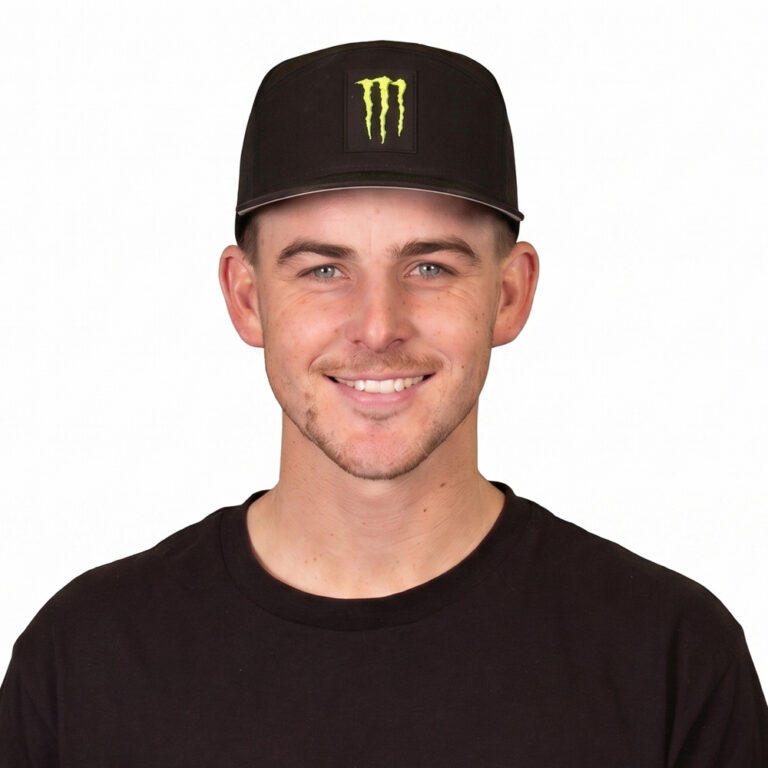 Benny Richards headshot