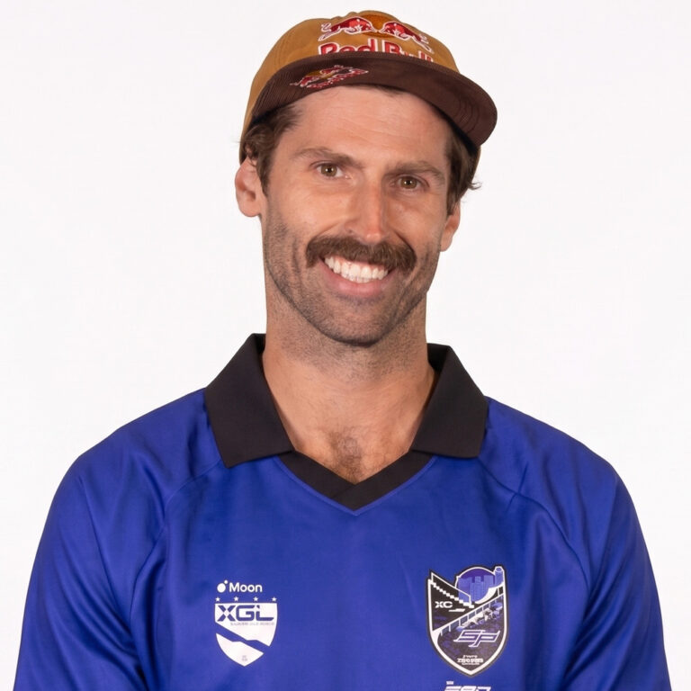 Garrett Reynolds headshot